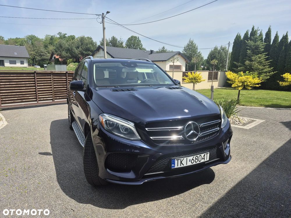 Mercedes-Benz GLE - 11