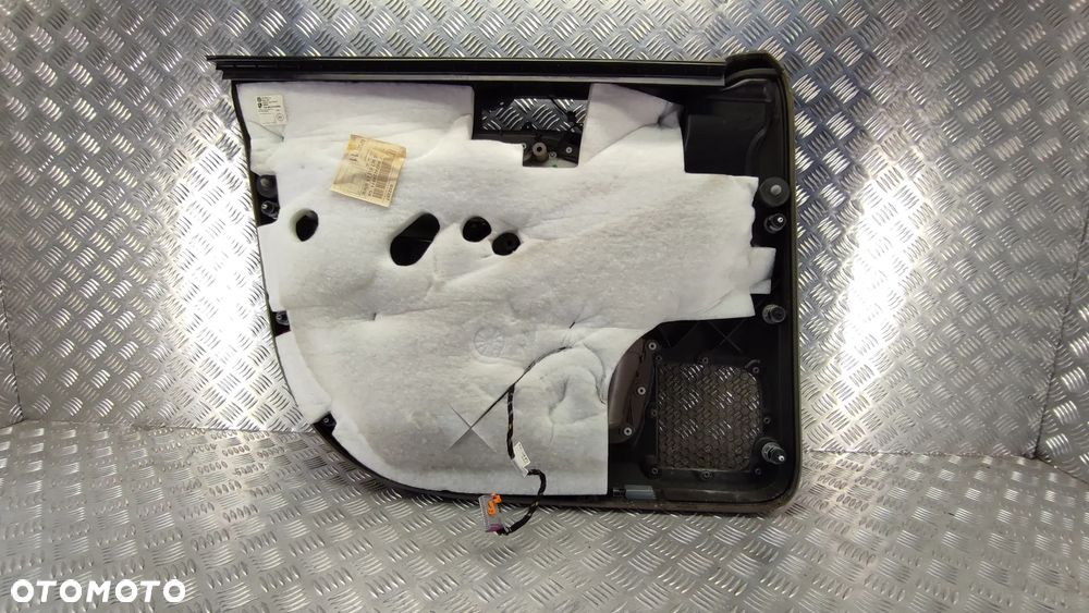 VW TOUAREG 7L 03-09R TAPICERKA BOCZEK DRZWI PRZOD PRAWY PASAZERA LATTE MACCHIATO 7L6867012 EK - 7