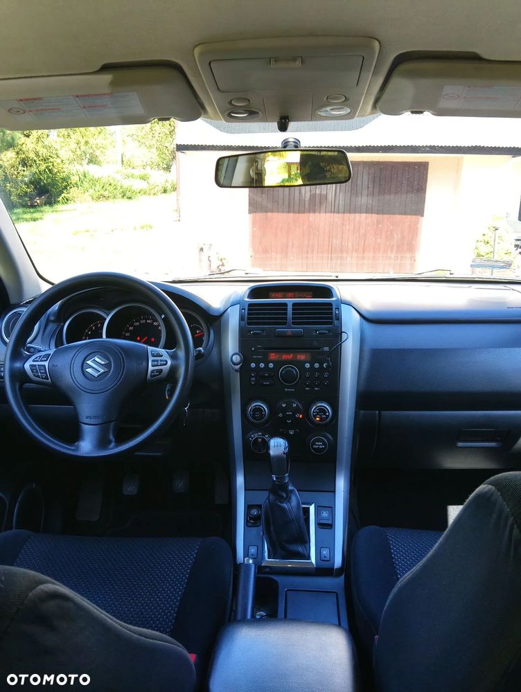 Suzuki Grand Vitara 2.0 - 4