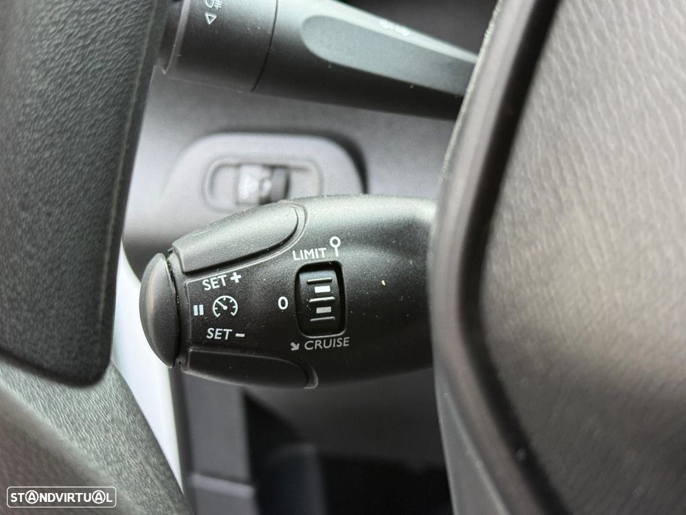 Peugeot Partner 1.5 BlueHDi Premium Longa - 14