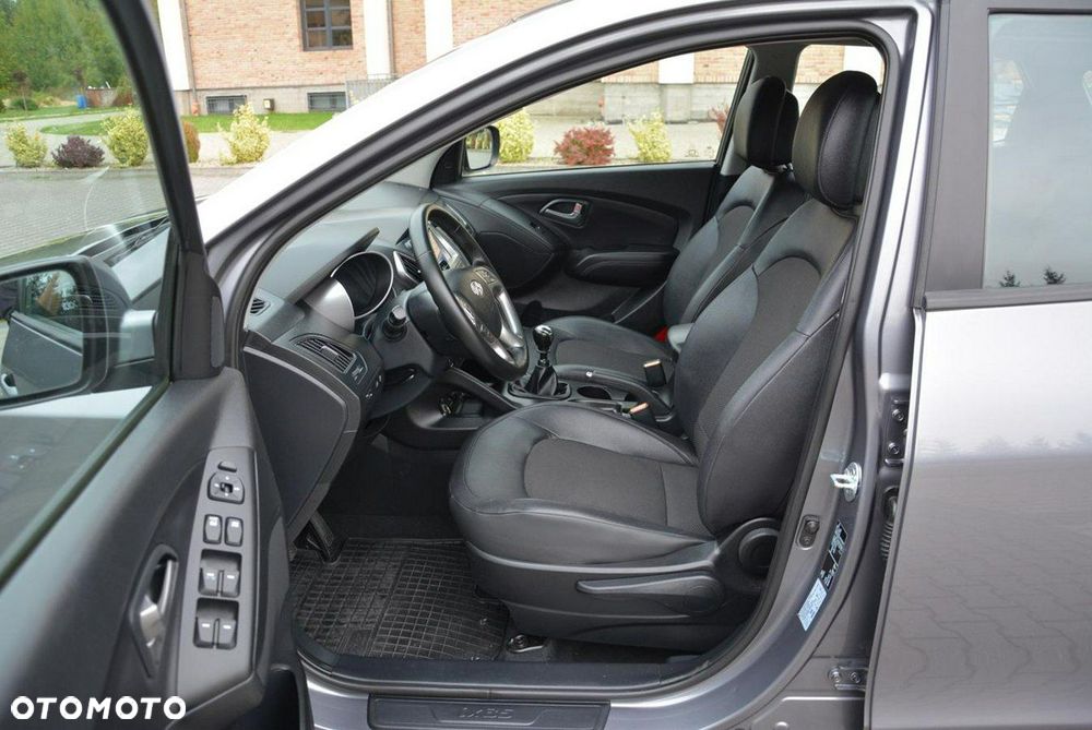 Hyundai ix35 1.7 CRDi 2WD Fifa World Cup Edition - 21