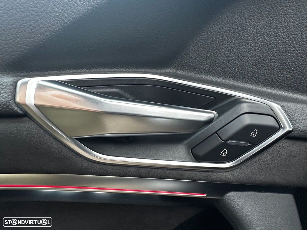 Audi e-tron 55 quattro S line - 27