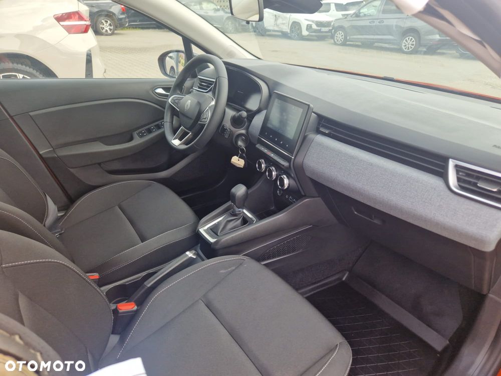 Renault Clio 1.6 E-TECH Techno - 14