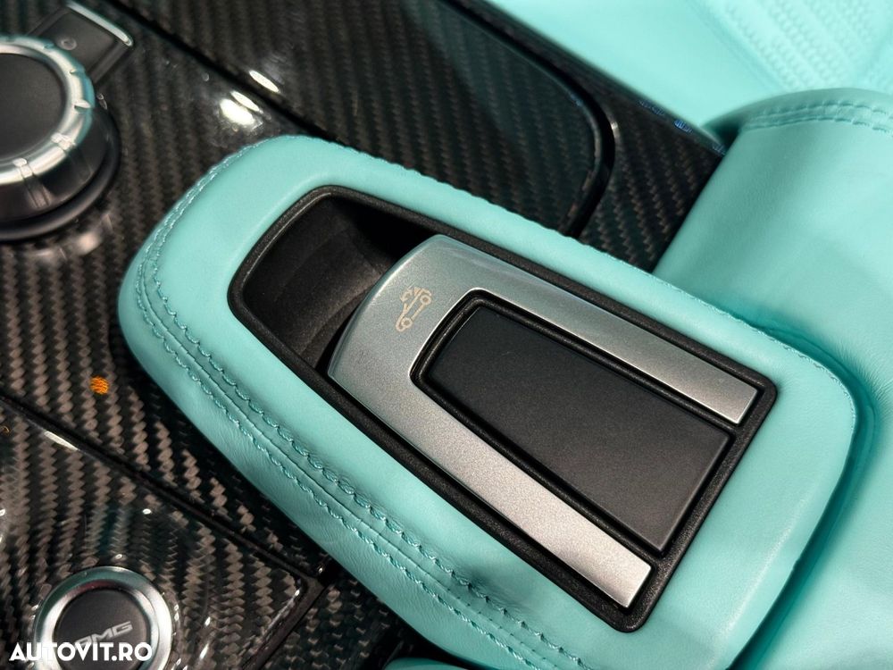 Mercedes-Benz SLS 63 AMG - 30