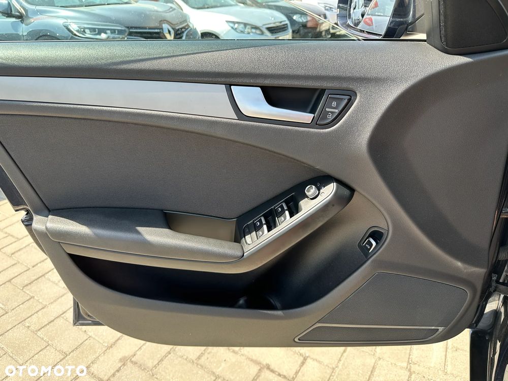 Audi A4 Limousine - 18