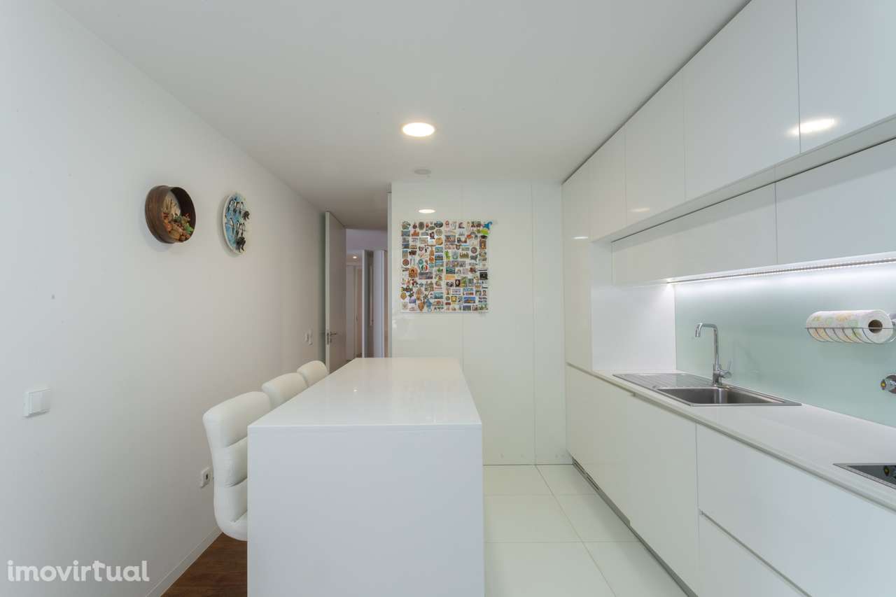 Apartamento T3 com Vista Deslumbrante no Coração de Vila Nova de Gaia - Grande imagem: 5/55