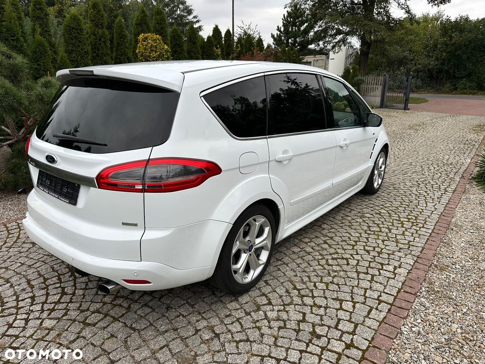Ford S-Max - 10