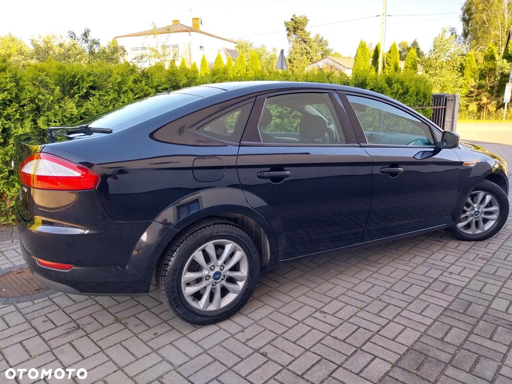 Ford Mondeo 1.8 TDCi Trend - 29