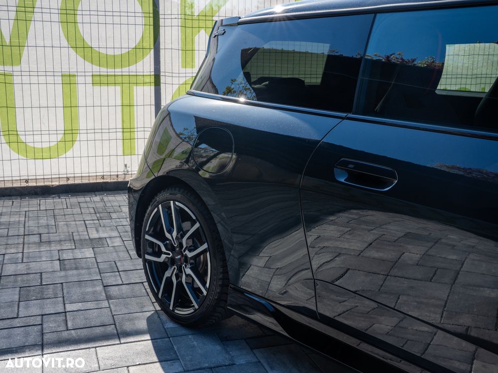 Mini Cooper E John Works Trim - 17