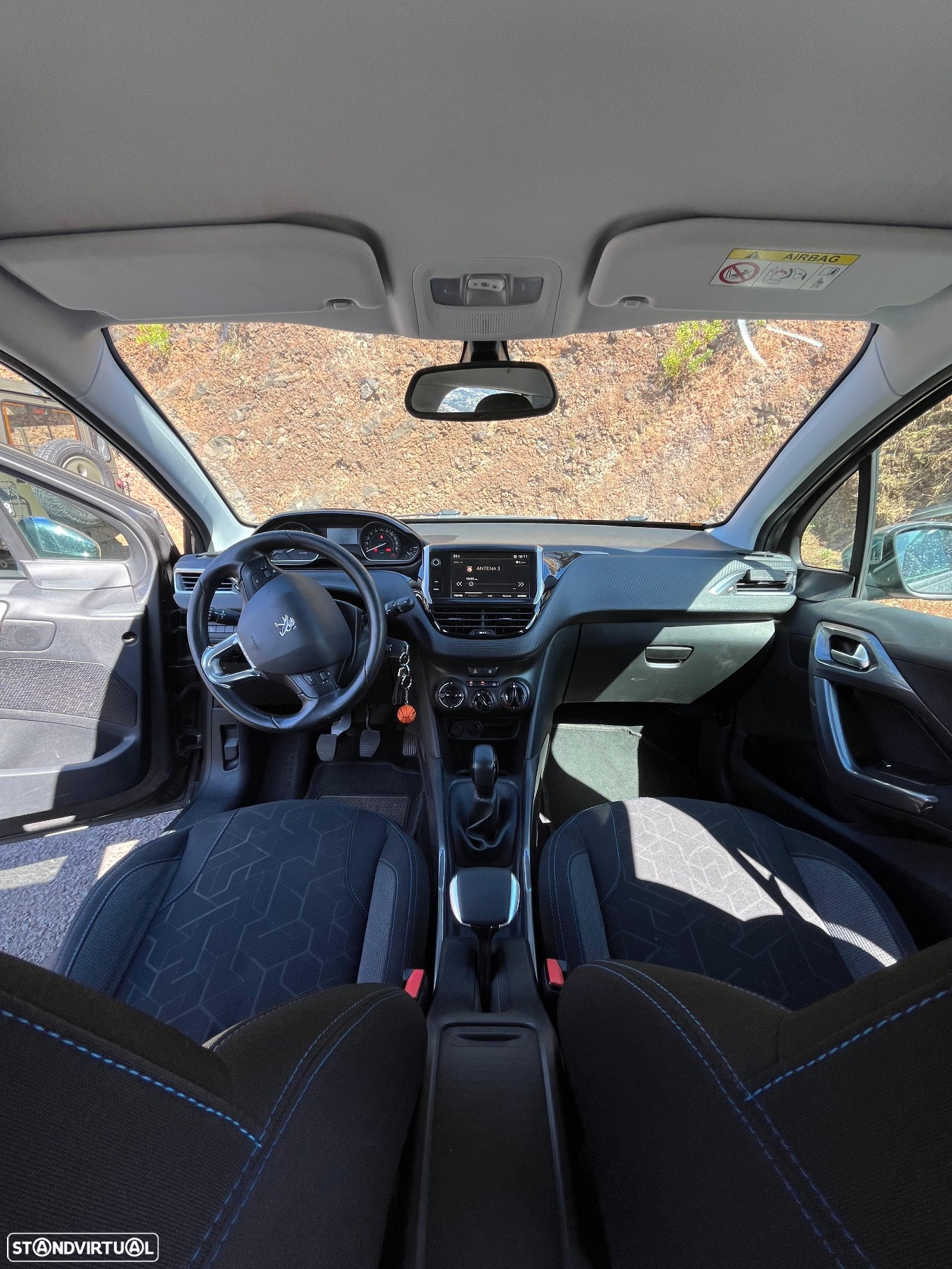 Peugeot 2008 1.6 BlueHDi Allure - 11