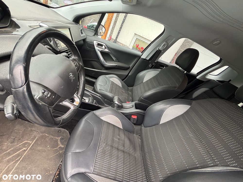 Peugeot 2008 - 13