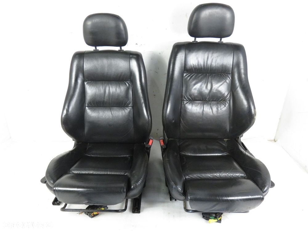 FOTELE PRZÓD SKÓRZANE OPEL ZAFIRA A - 1