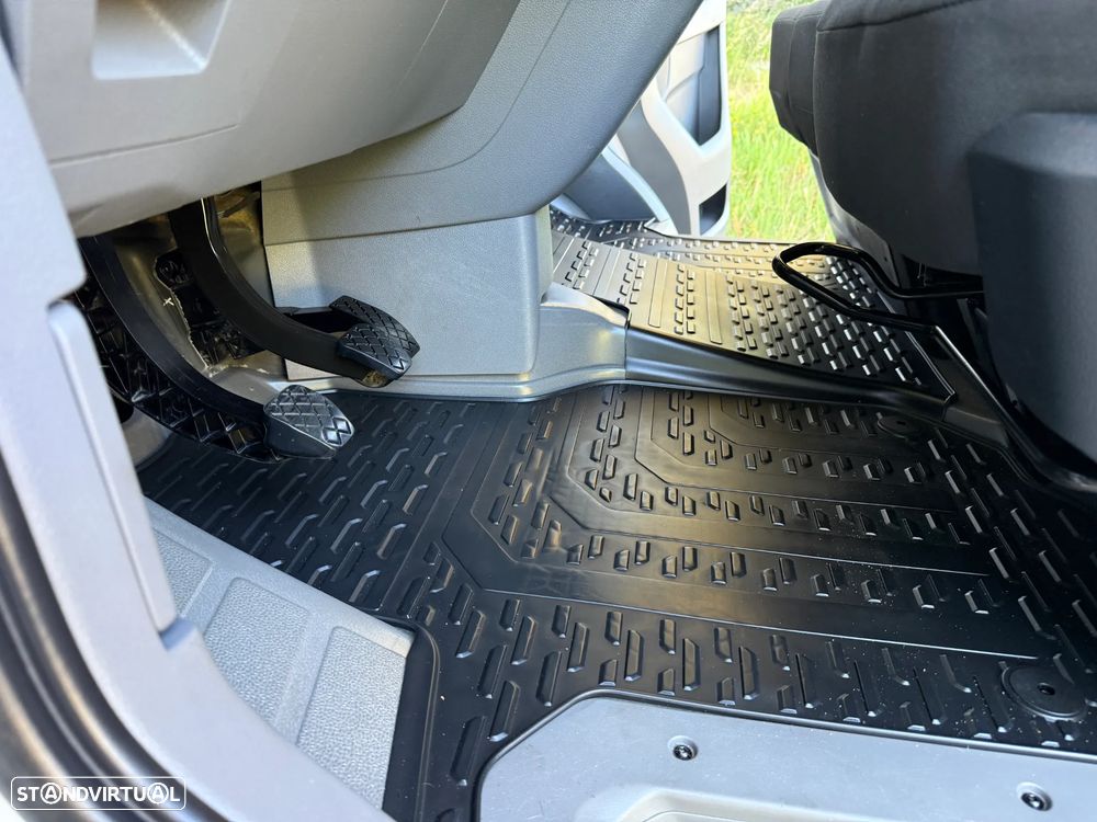 VW Crafter 50 2.0 Tdi 177 cv CD 7 Lug Rod. Duplo - 19