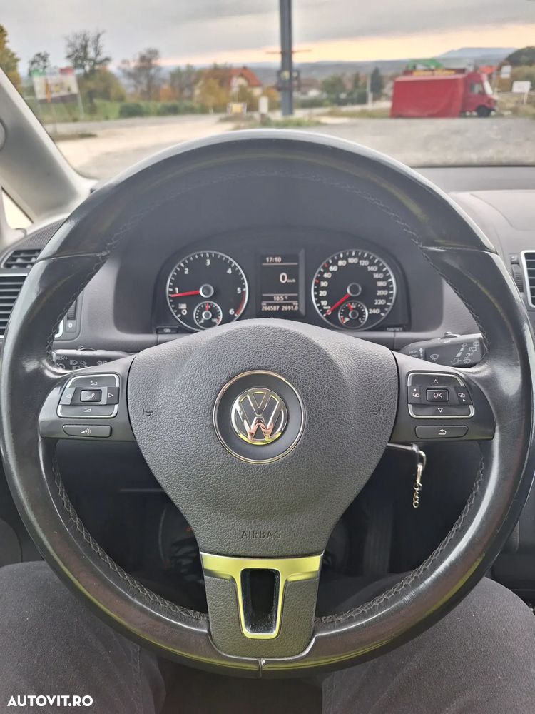 Volkswagen Touran 2.0 TDI DPF Cross - 27