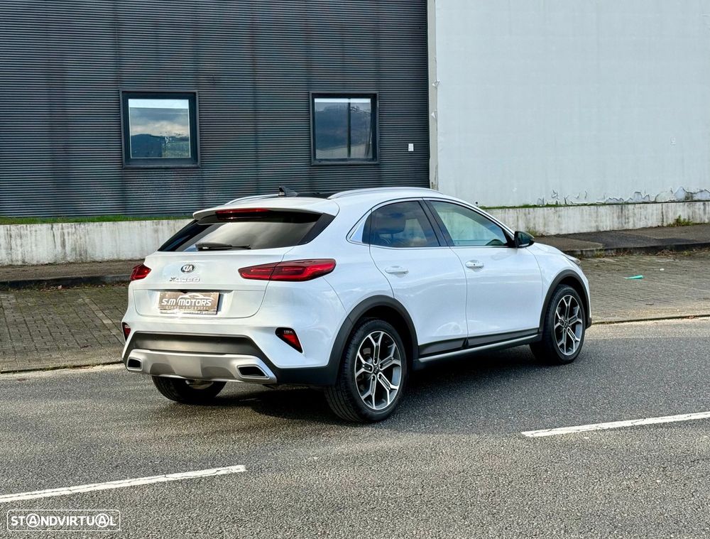 Kia XCeed 1.4 T-GDI Tech+SRF 7DCT - 4