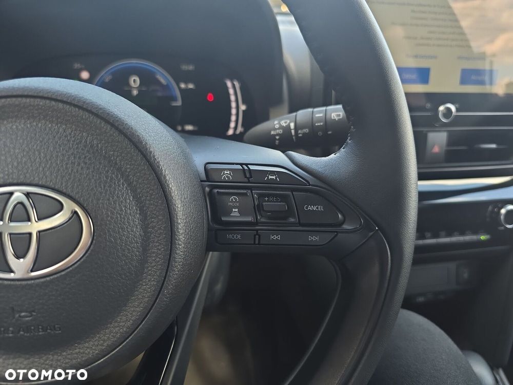 Toyota Yaris Cross Hybrid 1.5 Style - 17