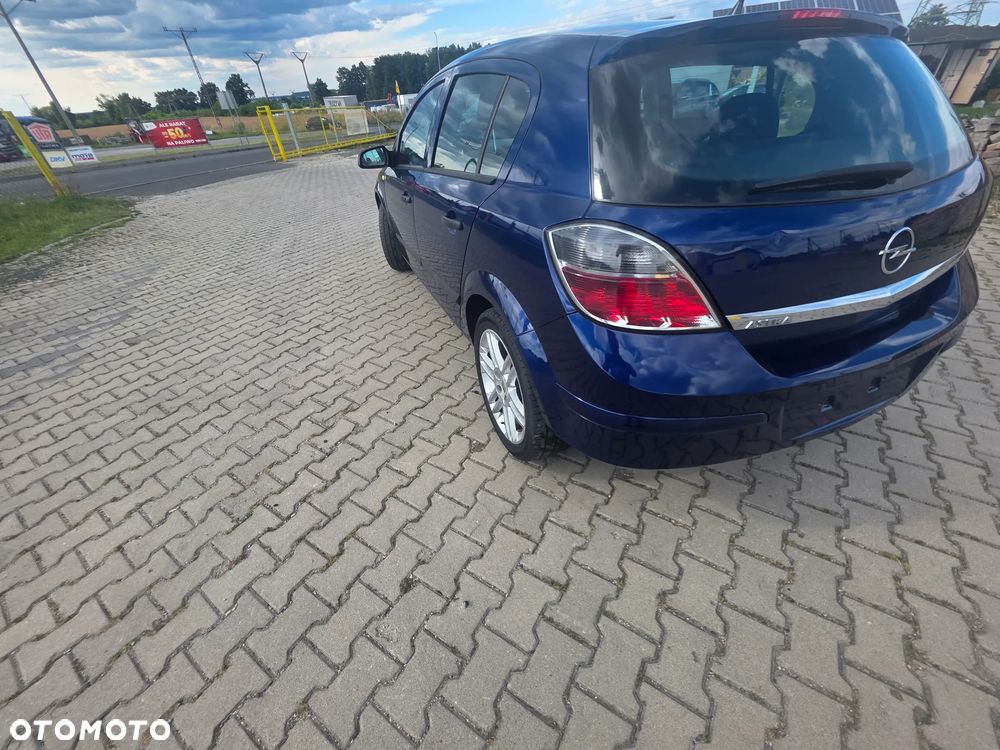 Opel Astra 1.6 Enjoy - 8