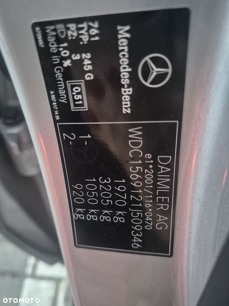 Mercedes-Benz GLA 180 d 7G-DCT AMG Line - 24