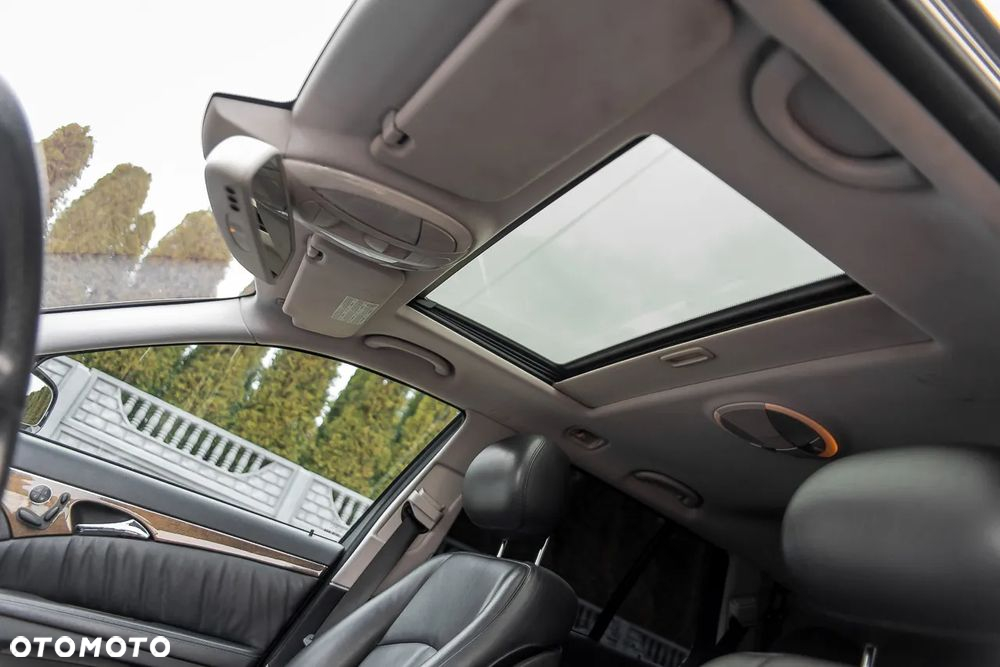 Mercedes-Benz Klasa E 350 4-Matic Avantgarde - 37