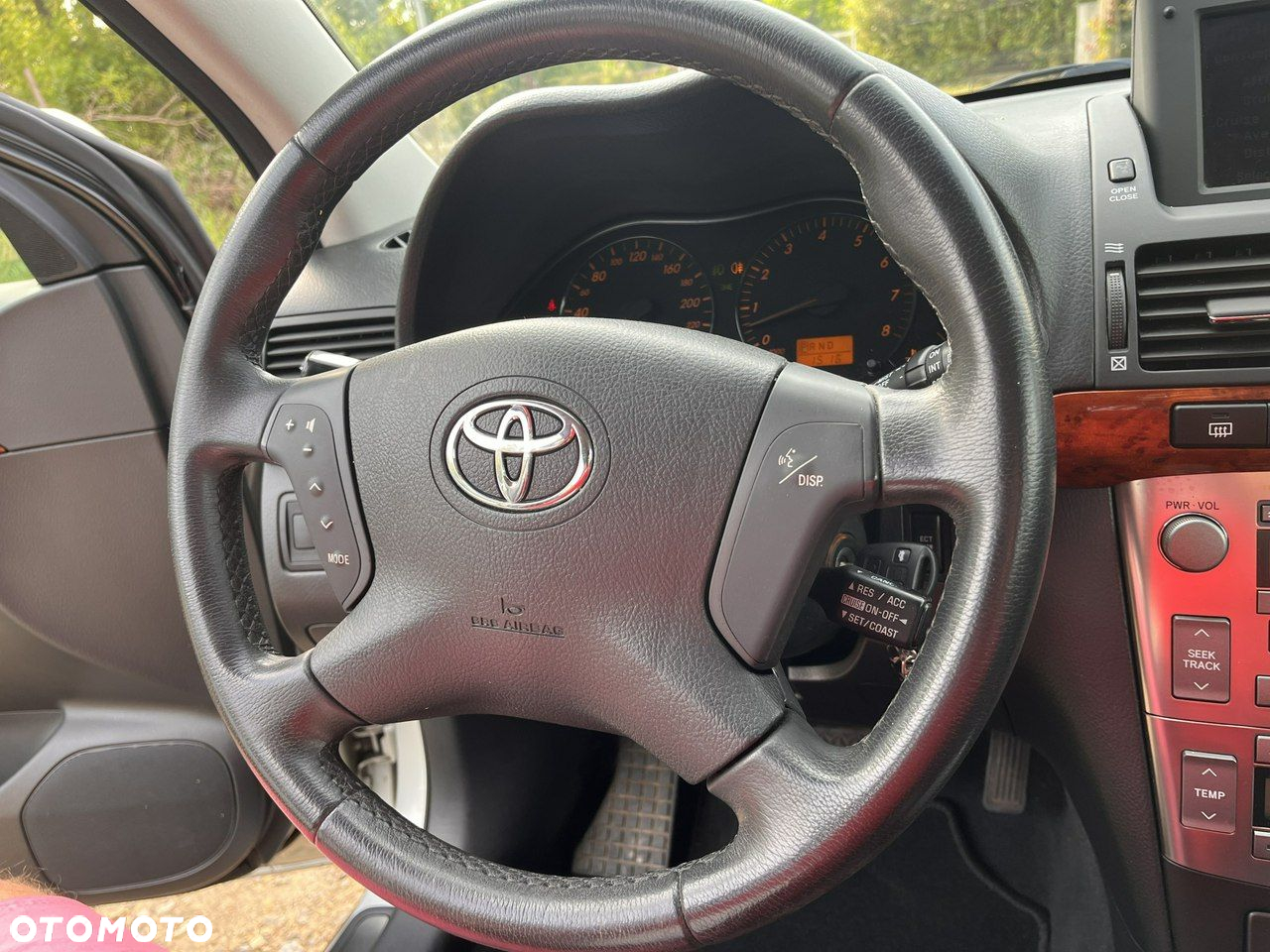 Toyota Avensis - 26