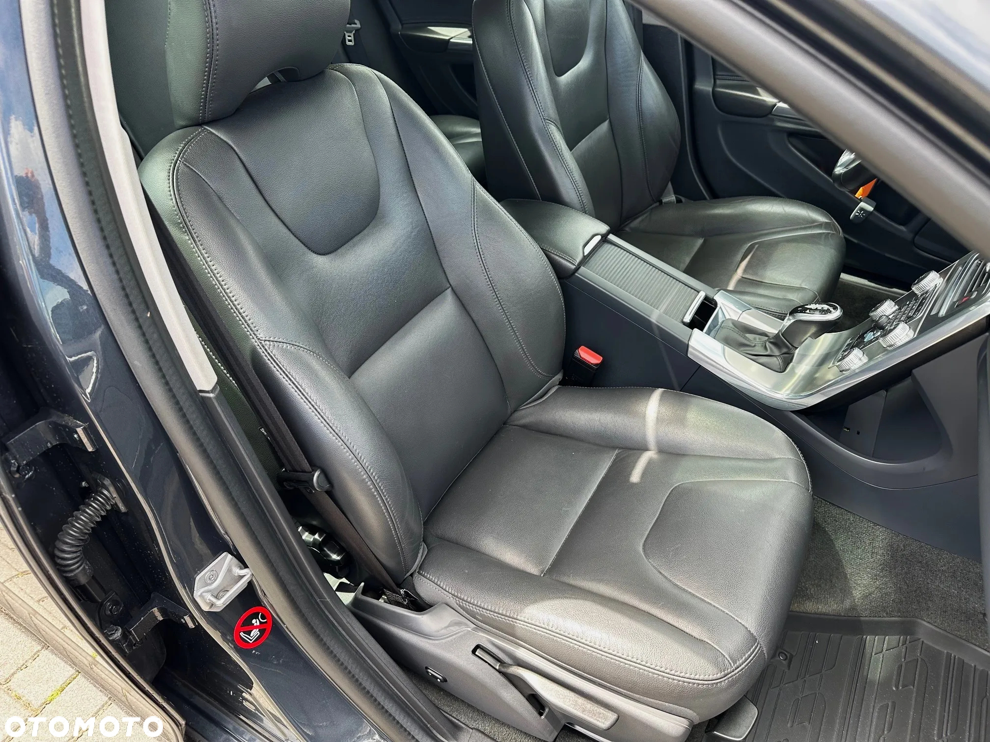 Volvo V60 D4 Geartronic Summum - 15