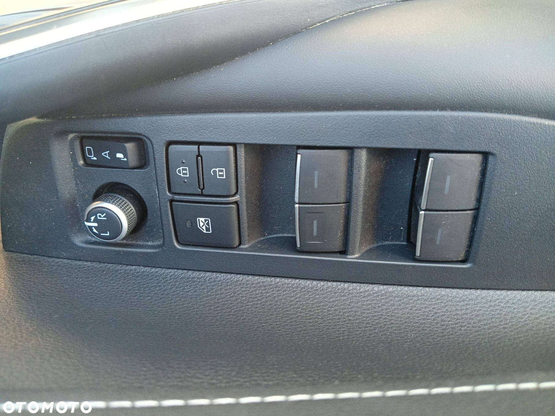 Toyota Corolla - 14