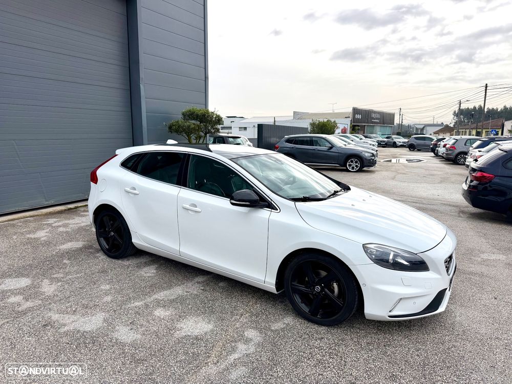 Volvo V40 D2 R Design - 2