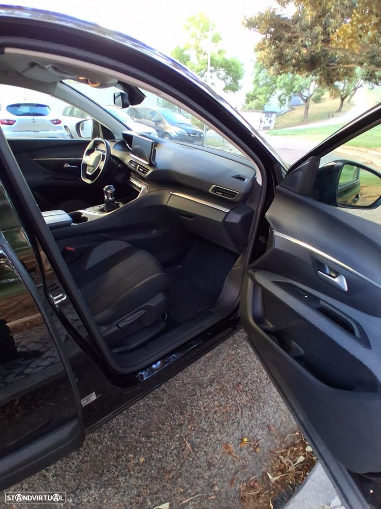 Peugeot 3008 - 22