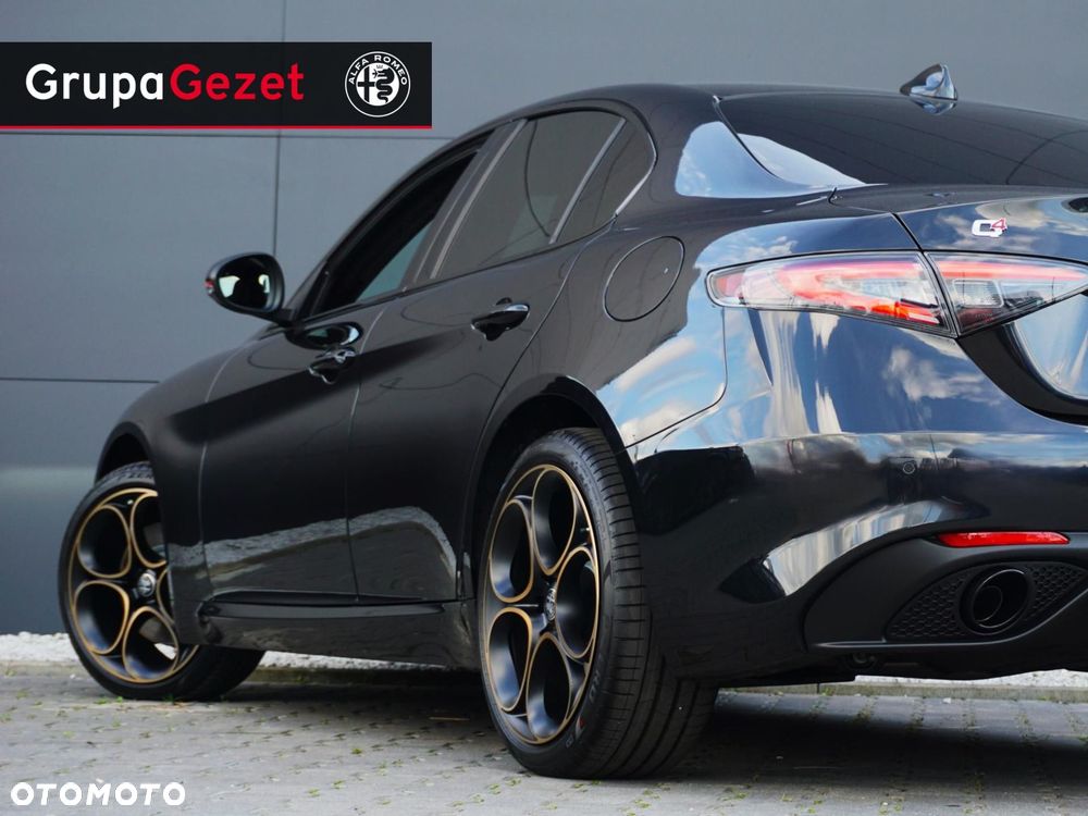 Alfa Romeo Giulia - 17