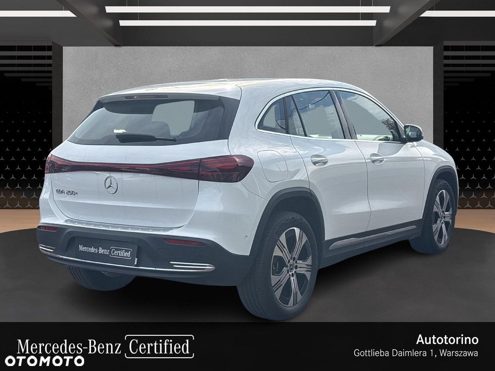 Mercedes-Benz EQA - 6