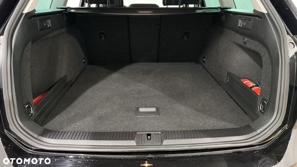 Volkswagen Passat 1.5 TSI EVO Business DSG - 12