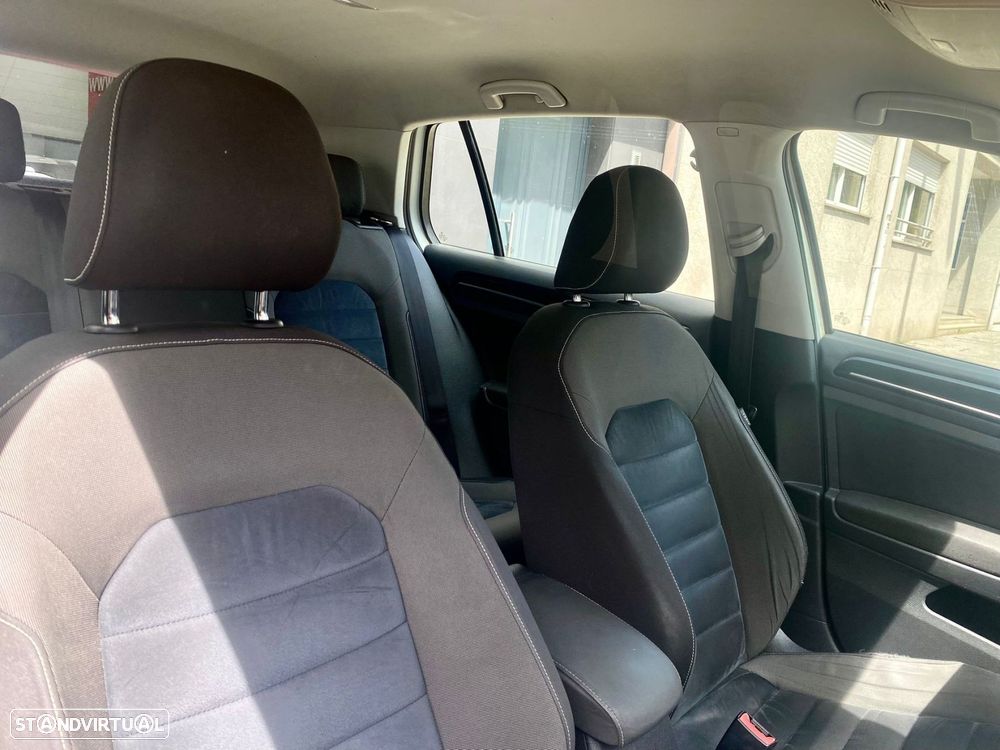 VW Golf 1.6 TDi BlueMotion Comfortline - 16