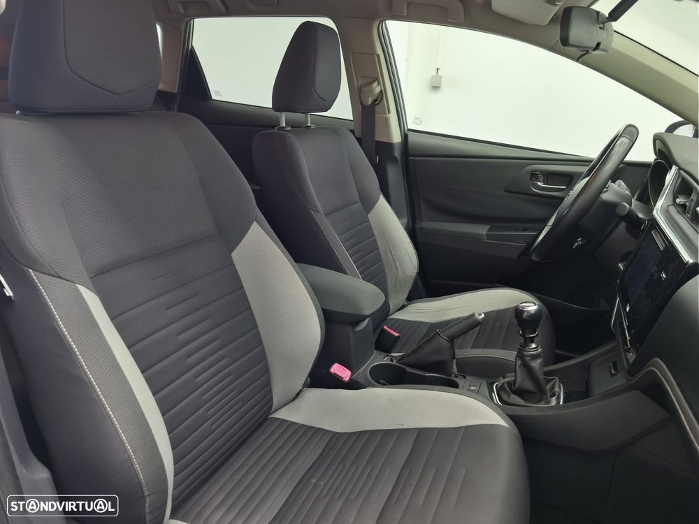 Toyota Auris Touring Sports 1.4 D-4D Comfort+Pack Sport - 25