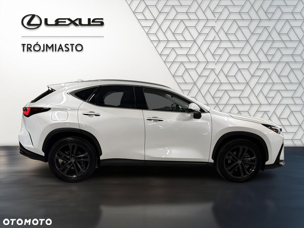 Lexus NX - 4