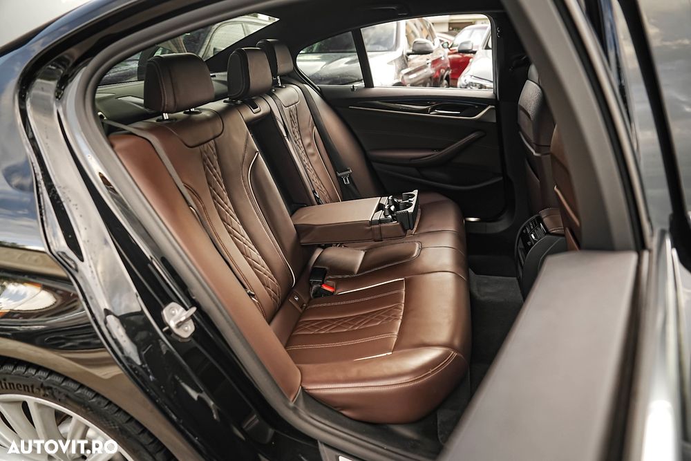 BMW Seria 5 530e Aut. Luxury Line - 9