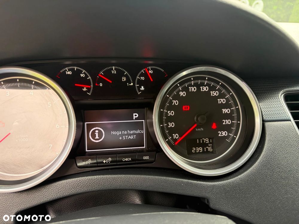 Peugeot 508 1.6 e-THP Allure S&S - 10