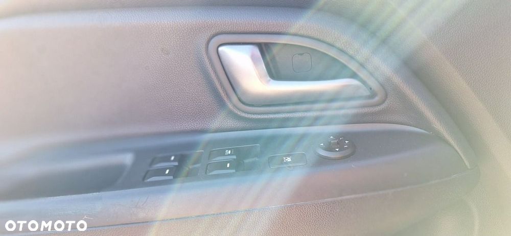 Kia Rio - 22