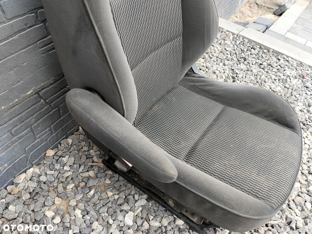 FOTEL LEWY KIEROWCY PEUGEOT 207 307 PODŁOKIETNIK - 3