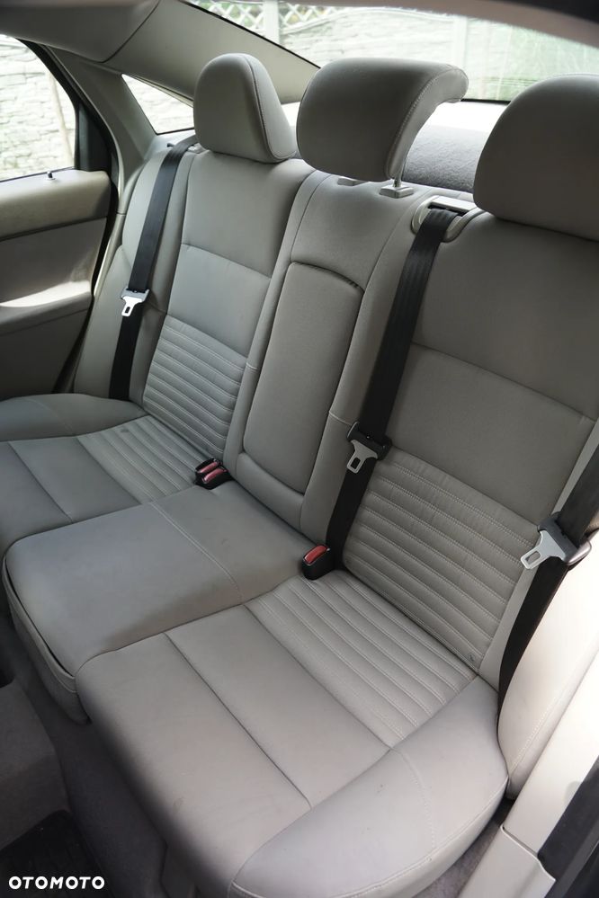 Volvo S40 1.6D Momentum - 12