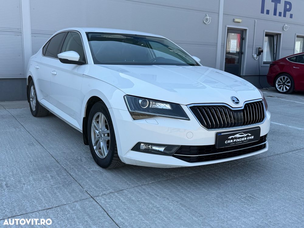 Skoda Superb 2.0 TDI DSG Style - 2