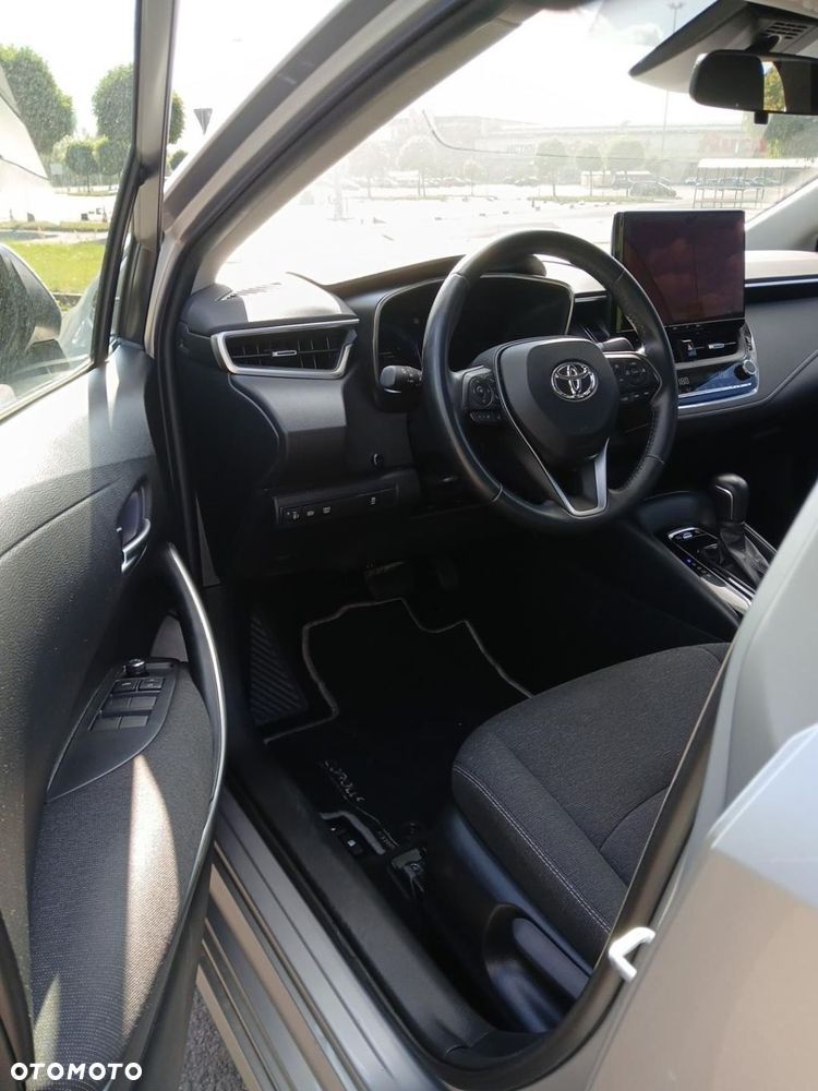 Toyota Corolla 1.8 Hybrid Comfort - 16