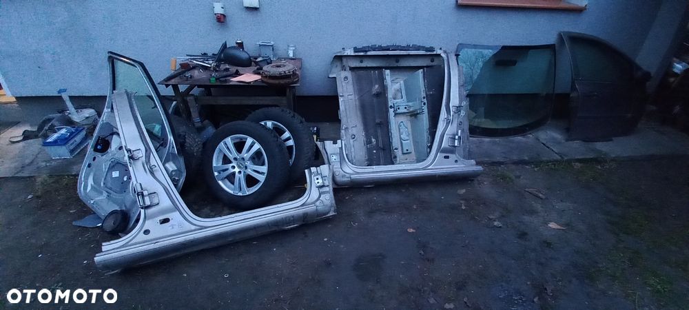 renault clio III 3 06-14 cwiartka podłuznica  lewa lub prawa poznan - 4