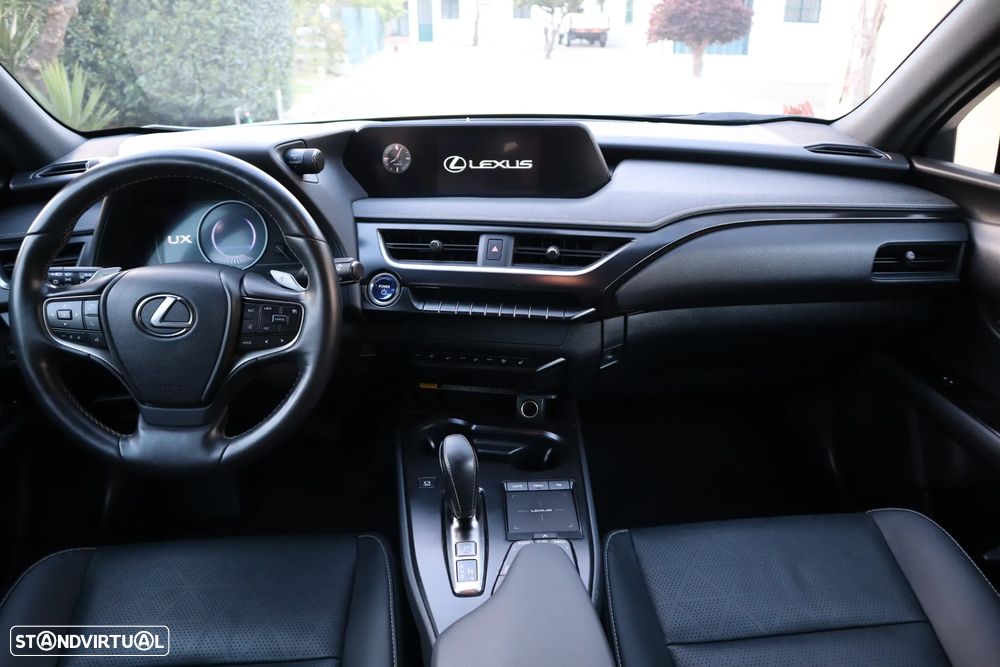 Lexus UX 300e Luxury - 28