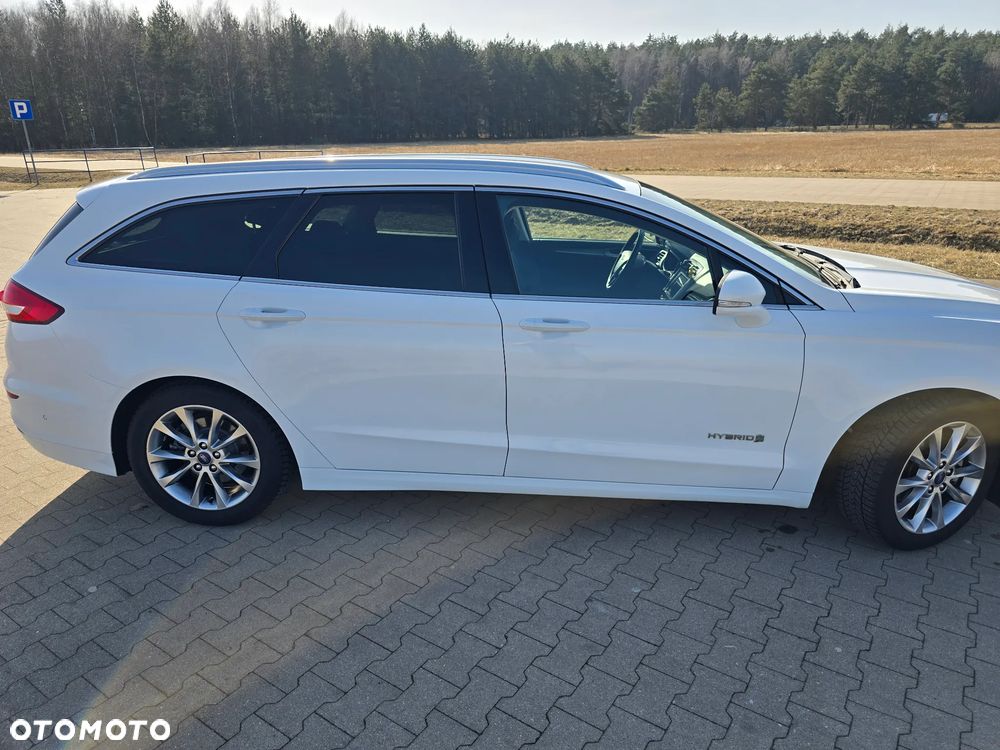 Ford Mondeo 2.0 Hybrid Titanium - 3
