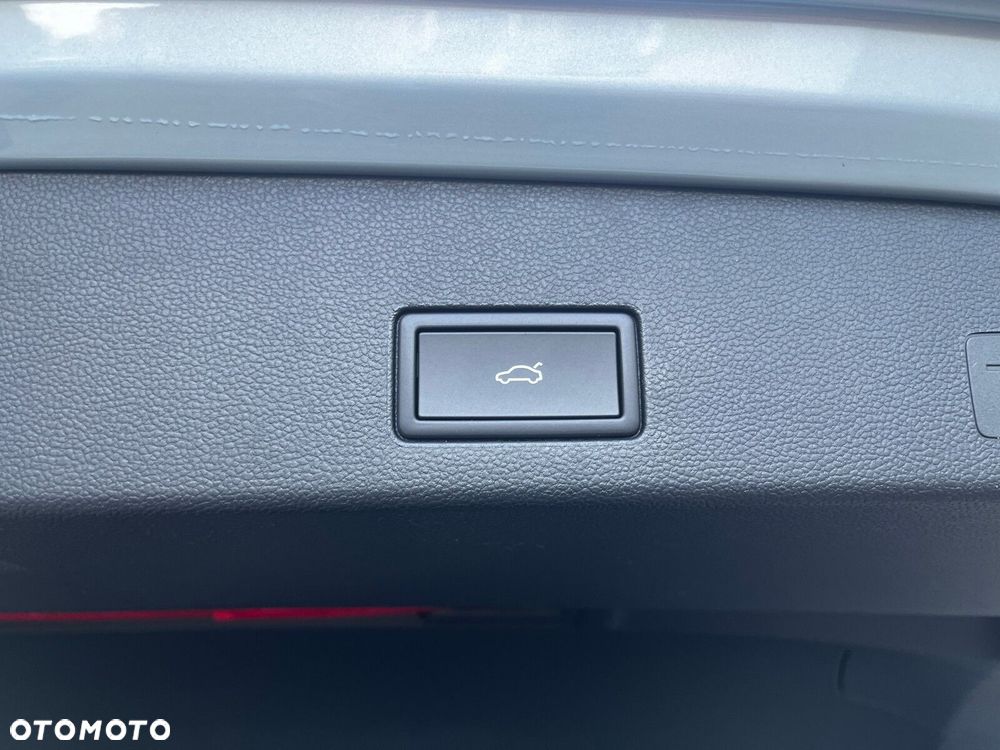 Volkswagen Golf - 9