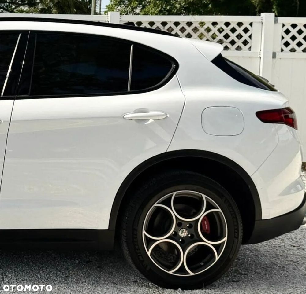 Alfa Romeo Stelvio 2.0 Turbo Veloce TI Q4 - 7