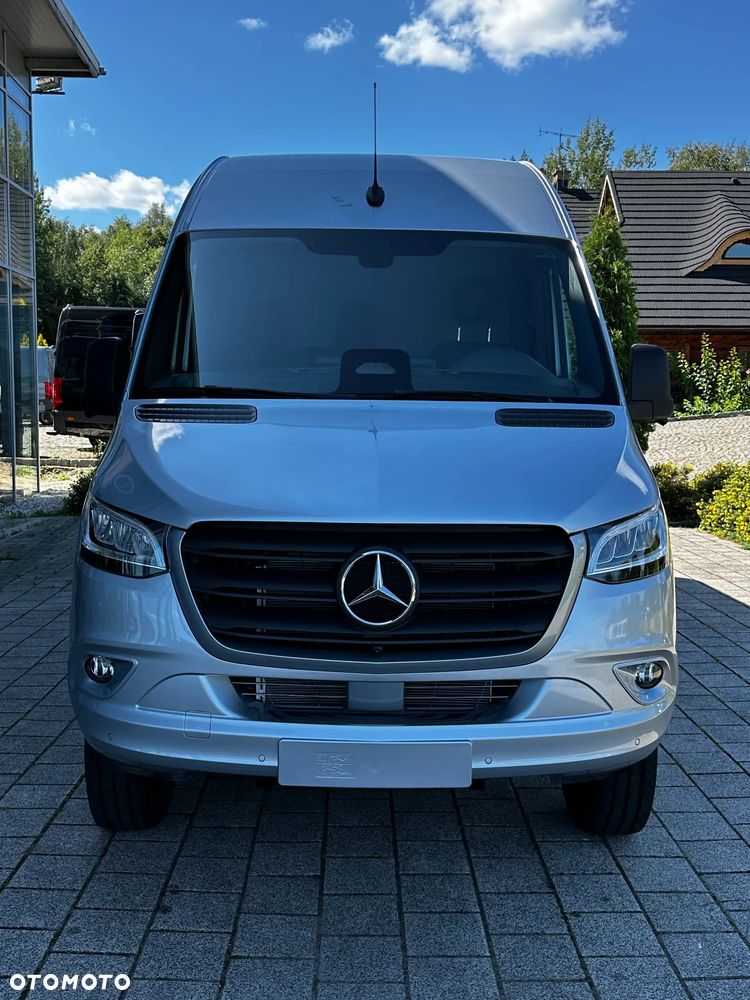 Mercedes-Benz Sprinter - 4
