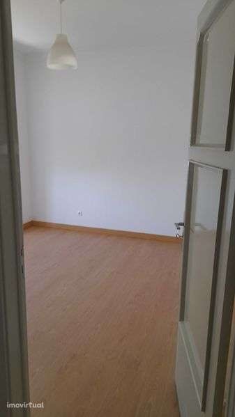 Apartamento T1 Amadora - Grande imagem: 3/5