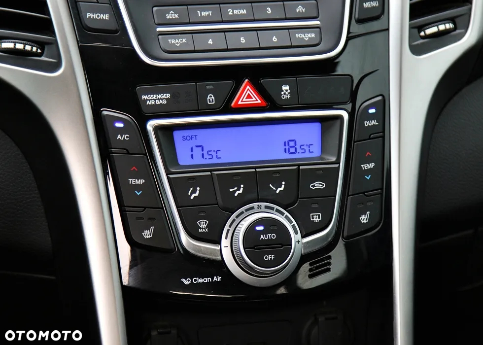 Hyundai i30 1.6 GDI Premium - 21