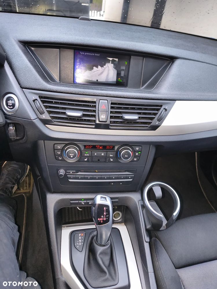 BMW X1 sDrive18i xLine - 13